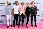 2017 Bbma Cutest Couples — Miley Cyrus with Liam Hemsworth & More