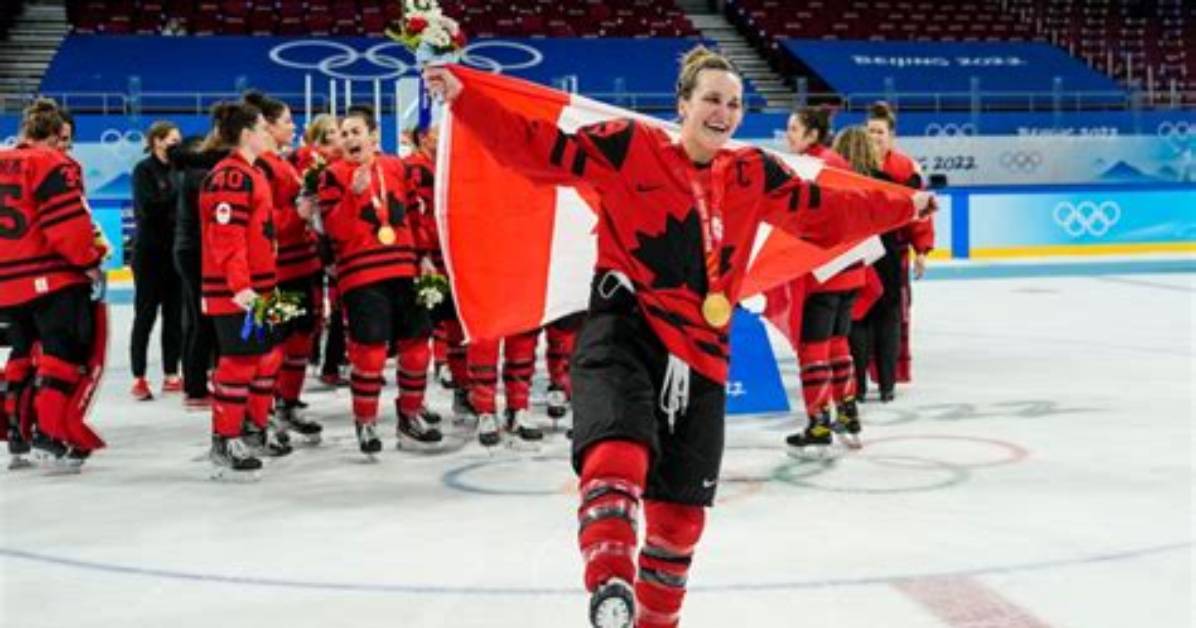 2018 Canadian Women’s Hockey Olympic Team — See Pics
