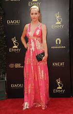 2018 Daytime Emmy Awards Red Carpet — See Pics