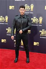 2018 Mtv Movie & Tv Awards Men’s Fashion — See the Hottest Hunks