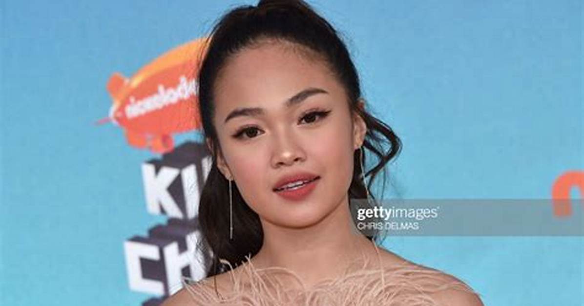 Ac Bonifacio Biography; Net Worth, Height in Feet, Boyfriend, Father, Brother