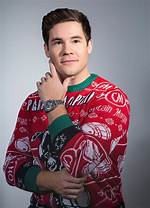 Adam Devine Exclusive Portraits — Pics