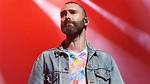 Adam Levine Looks Upset After Woman Hugs Him During Maroon 5 Concert – Hollywood Life