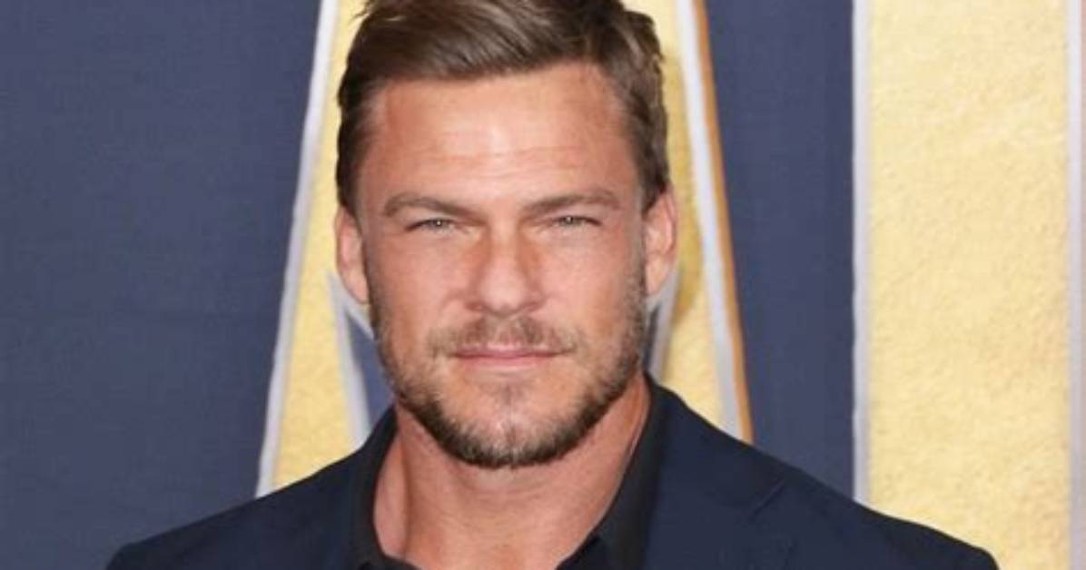 Alan Ritchson Height, Weight, Net Worth, Age, Birthday, Wikipedia, Who, Instagram, Biography