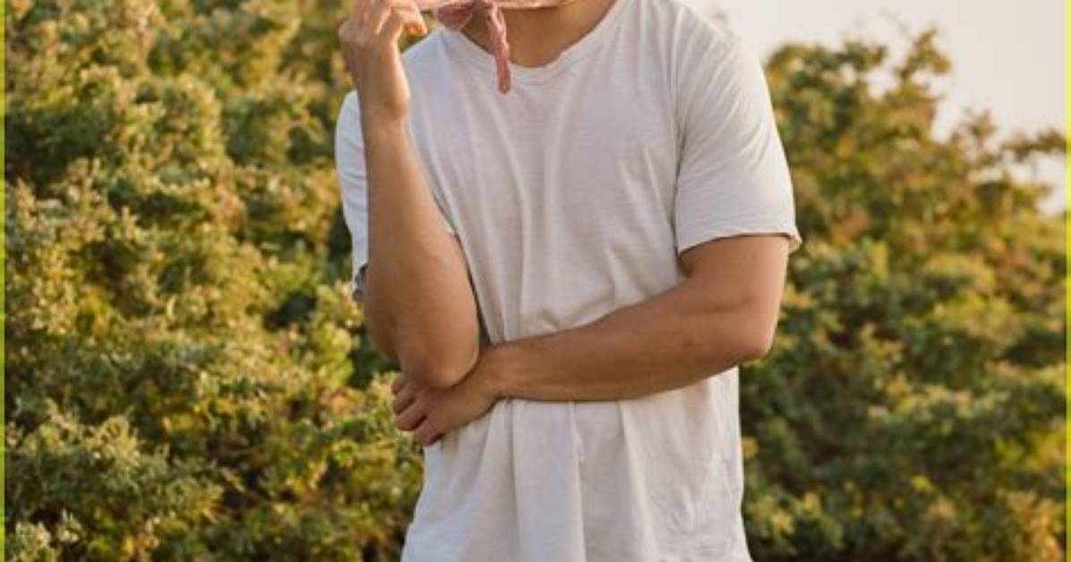 Alex Aiono Warns Us to ‘Learn from Past Mistakes’ & ‘Show Up’ in the 2020 Election: ‘It’s Imperative’