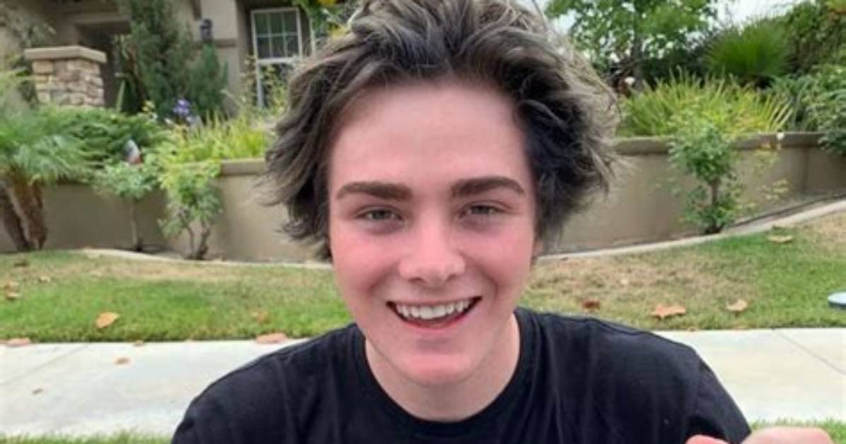 Alex Warren Height, Age, Bio, Wiki, Net Worth, Career & More