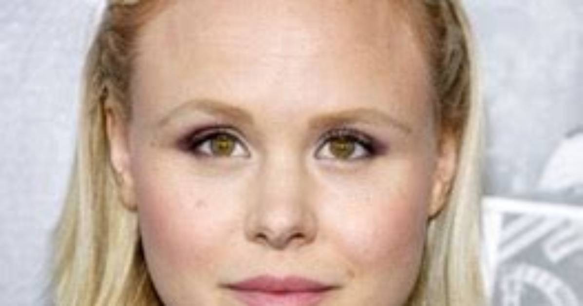 Alison Pill Height ·