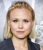 Alison Pill Height ·