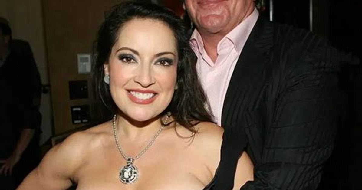 All About Margo Rey | Net Worth, Relationship, Career