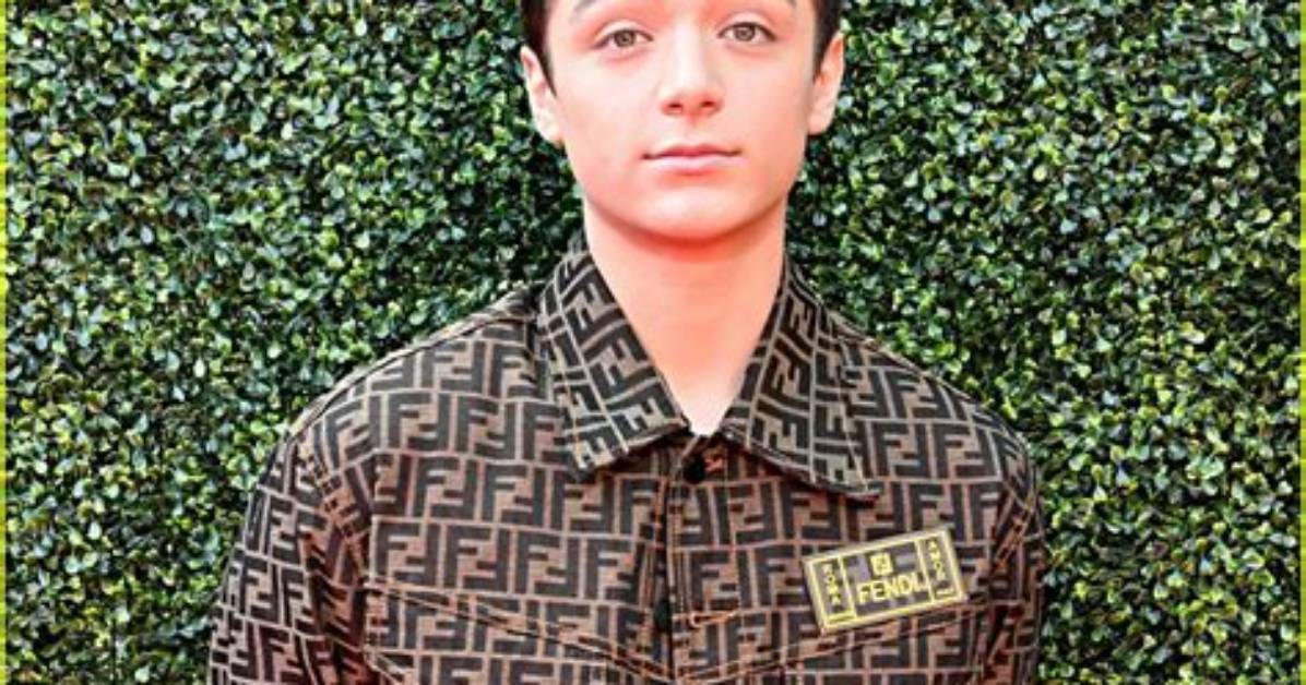 ‘All That’ Sneak Peek: Asher Angel Serenades Us All with His Performance of ‘One Thought Away’