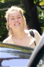 Amber Heard Goes on a Makeup Free Run While Living in Spain – Hollywood Life