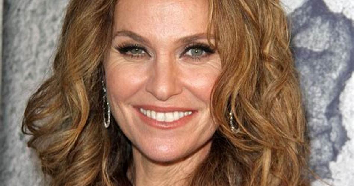 Amy Brenneman’s Biography, Fact, Career, Awards, Net Worth & Life Story