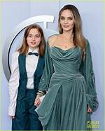 Angelina Jolie Brings Daughter Vivienne to See ‘Dear Evan Hansen’ – Hollywood Life