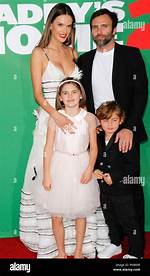 Anja Louise Ambrosio Mazur Age, Wiki, Biography, Photos, Mother, Birthday, Instagram