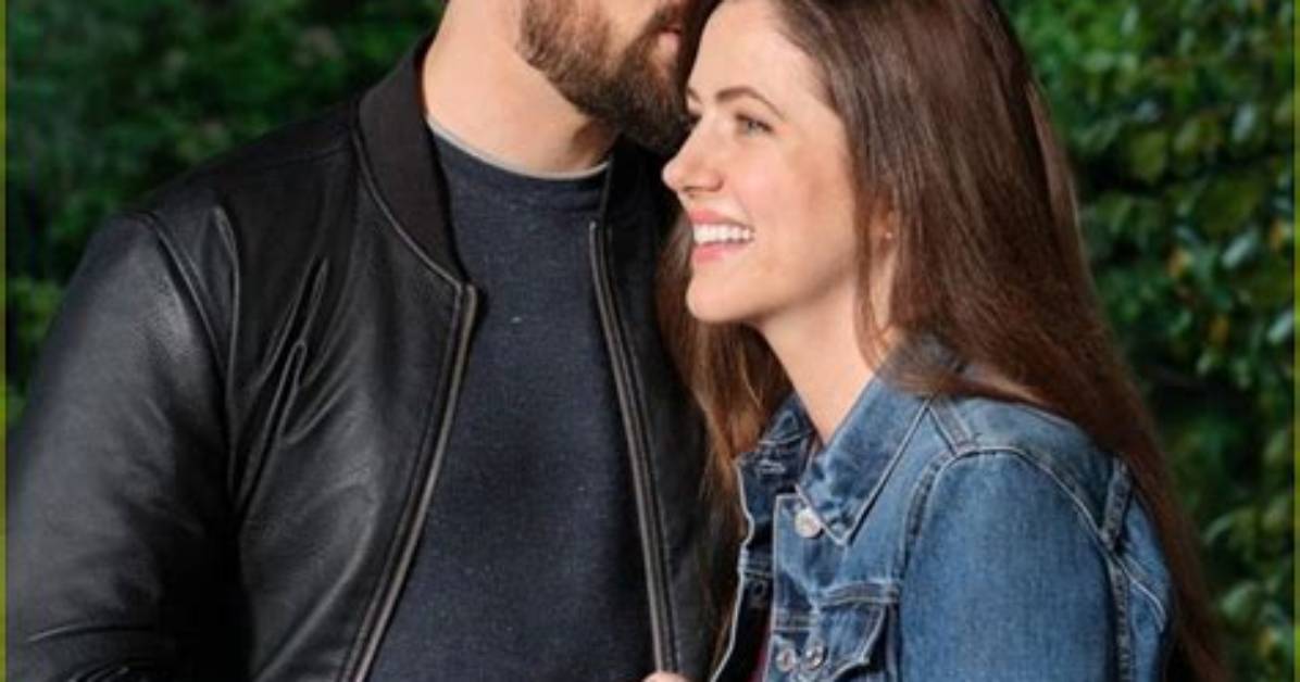 Are Hallmark Stars Chris Mcnally and Julie Gonzalo Together in Real Life? ·