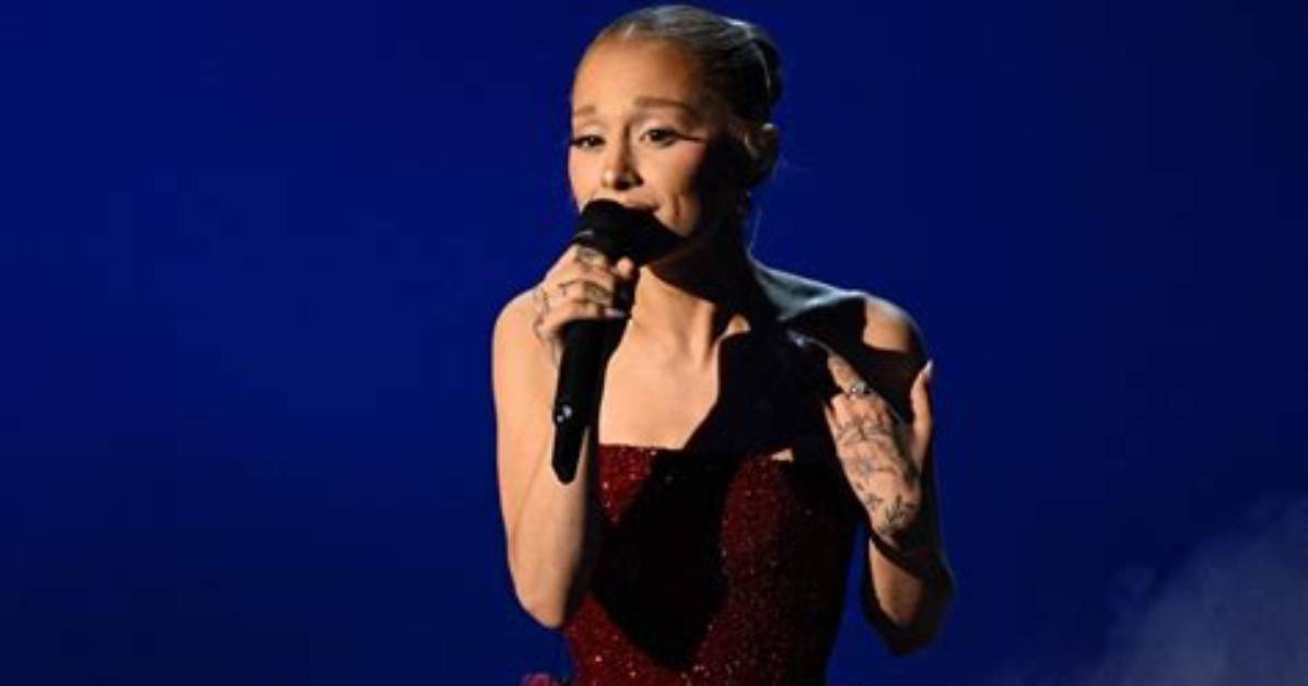 Ariana’s Grammy Performance Will Knock Your Socks off – Hollywood Life