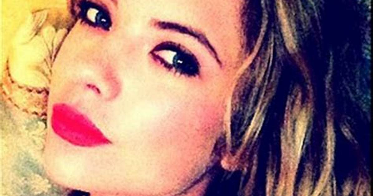 Ashley Benson’s Coral Red Lips — Get the Look