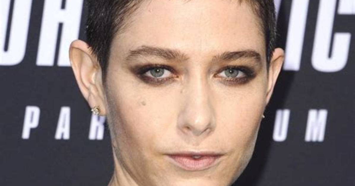 Asia Kate Dillon — Pics of the Actor