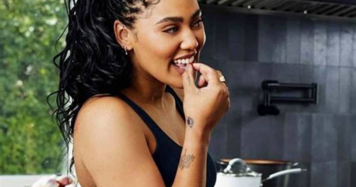 Ayesha Curry: What She Eats in a Day (Carbs & Wine!) for Her Gorgeous Figure