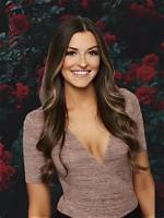 ‘Bachelor’ Contestant Tia Booth Pregnant with Her First Child