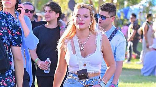 Bella Thorne Rocks Daisy Dukes & Crop Top at Coachella: Pics – Hollywood Life