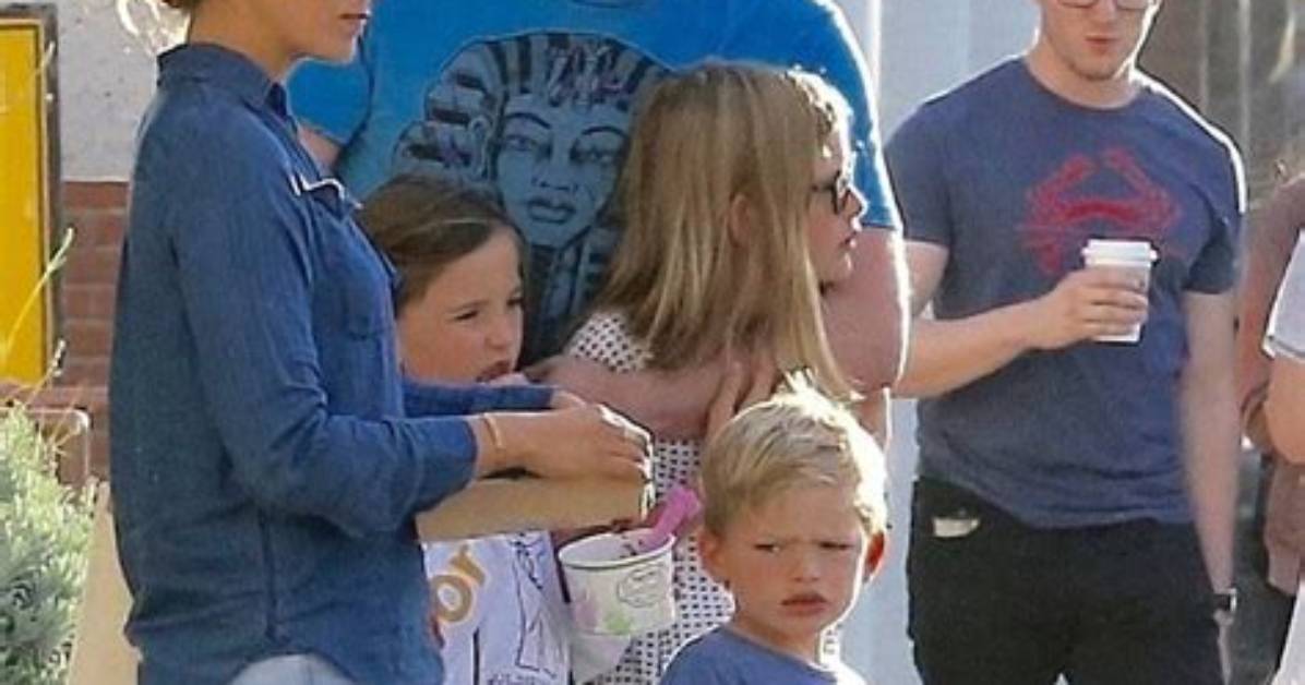 Ben Affleck Enjoys an Ice Cream Date with Daughters Violet, 15, & Seraphina, 12, After Nyc Trip with J. Lo