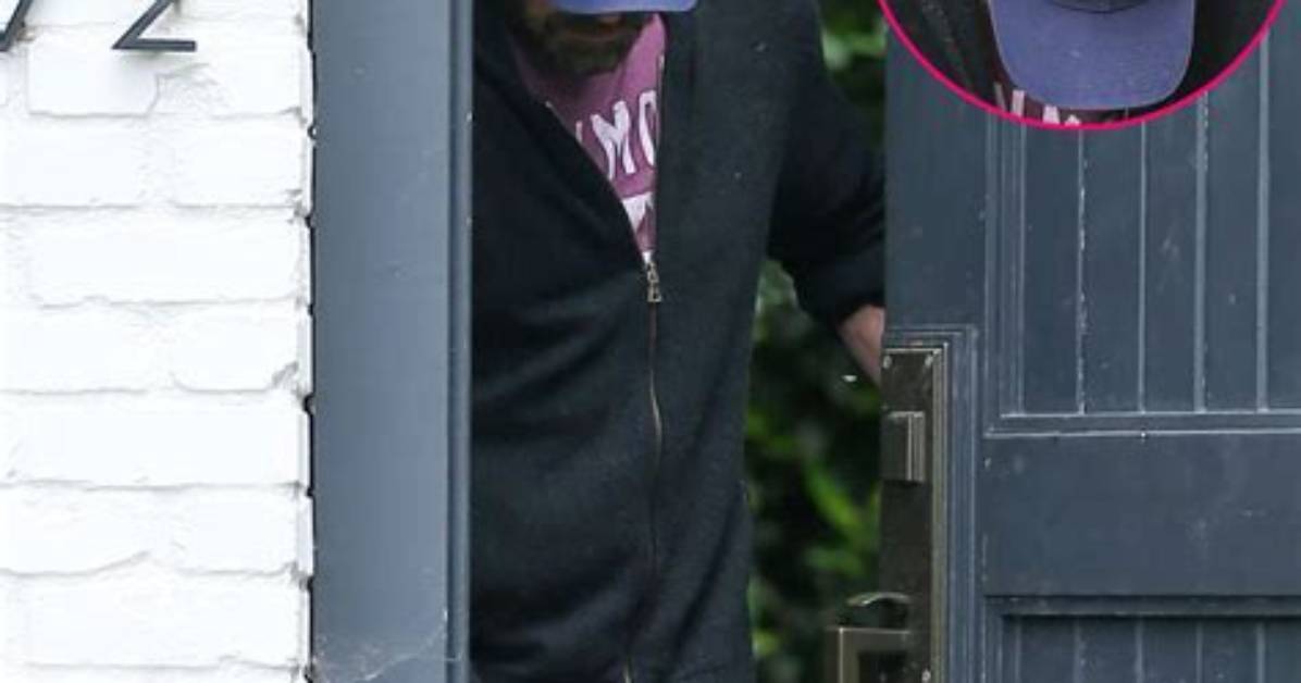 Ben Affleck Wears Hat from Montana Getaway with J. Lo After Returning Home from Miami – Pics