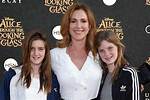 Betty Gilpin and Peri Gilpin a Sibling Connection Unveiled
