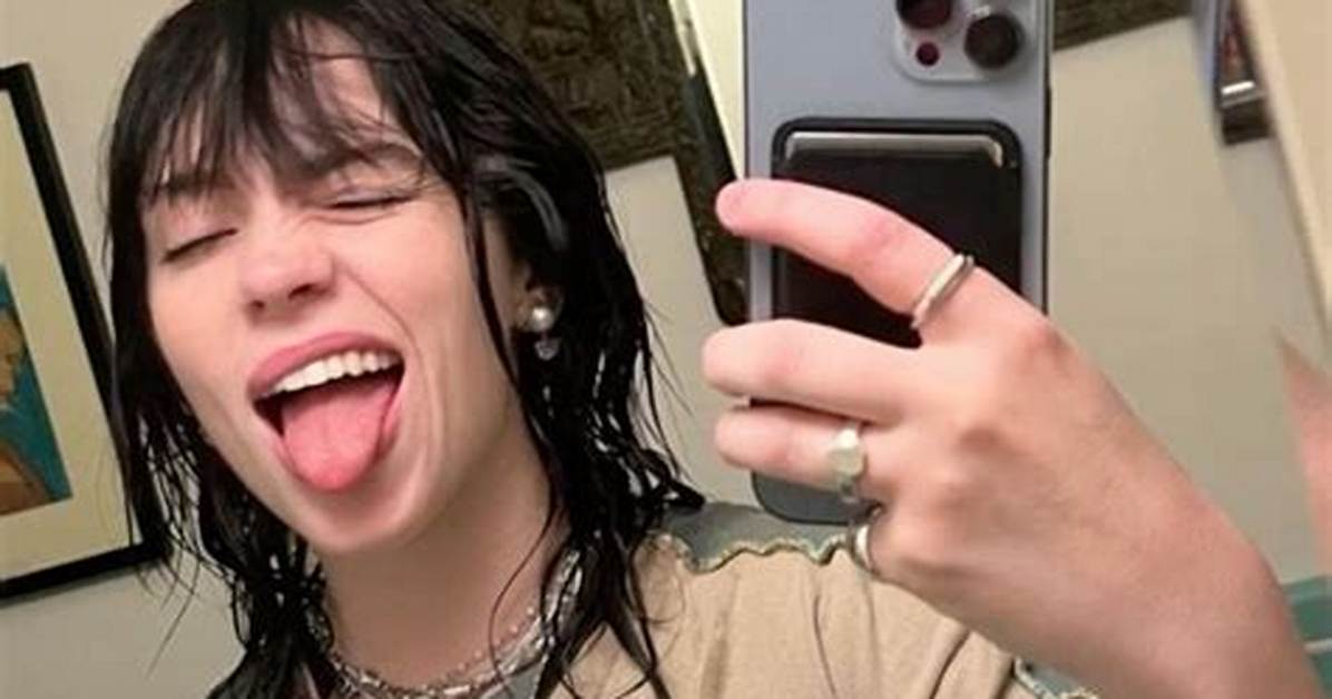 Billie Eilish Poses in Front of Mirror for Gorgeous Instagram Video – Hollywood Life