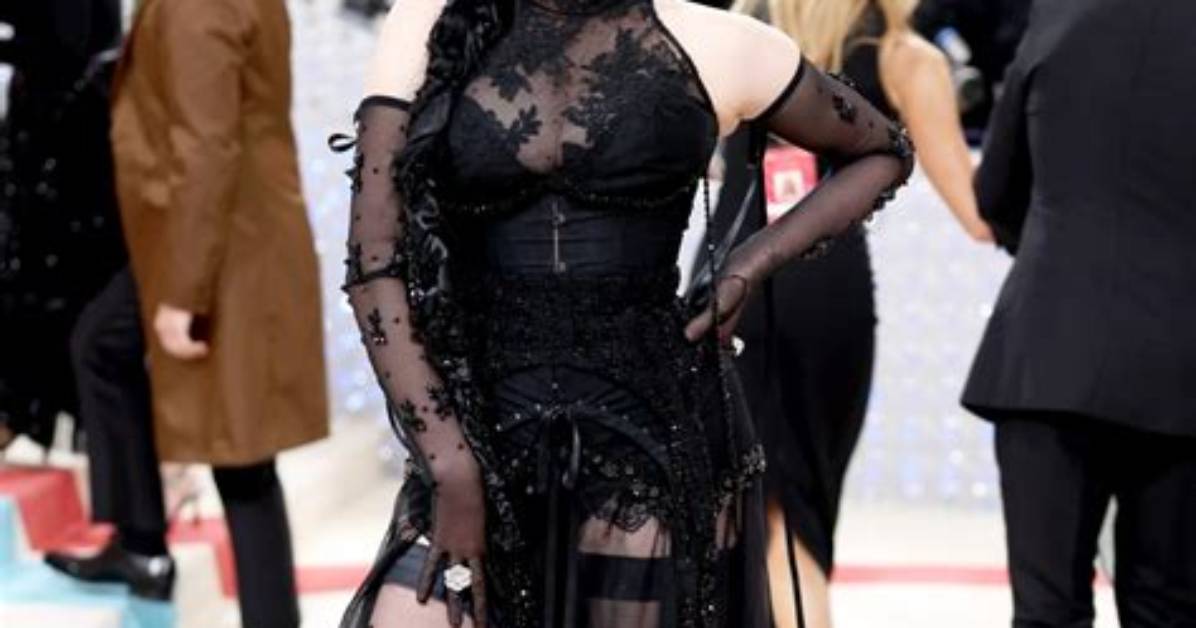Billie Eilish’s Black Slip Dress & Sheer Tights: Photos – Hollywood Life