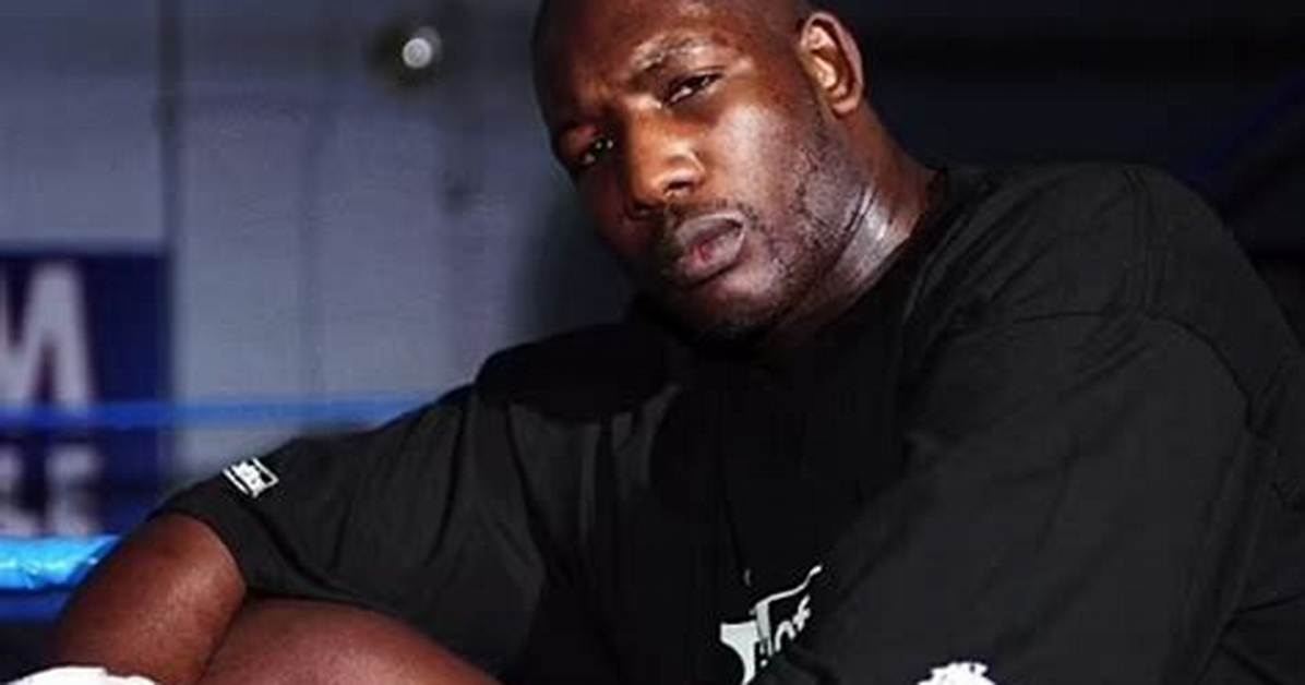 Boxer Turned Bouncer Julius Francis Net Worth and One-Punch Strike Video