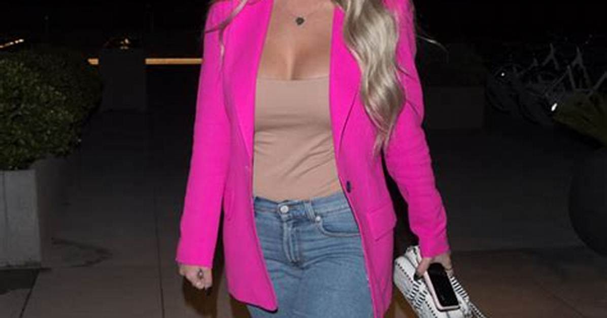 Brielle Biermann Stuns While Posing on a Yacht in Strapless Pink Bikini: Photos