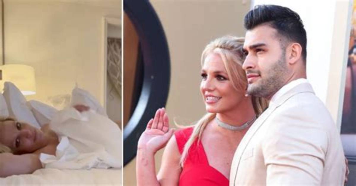 Britney Spears Topless in Bed After Sam Asghari Split: Video – Hollywood Life