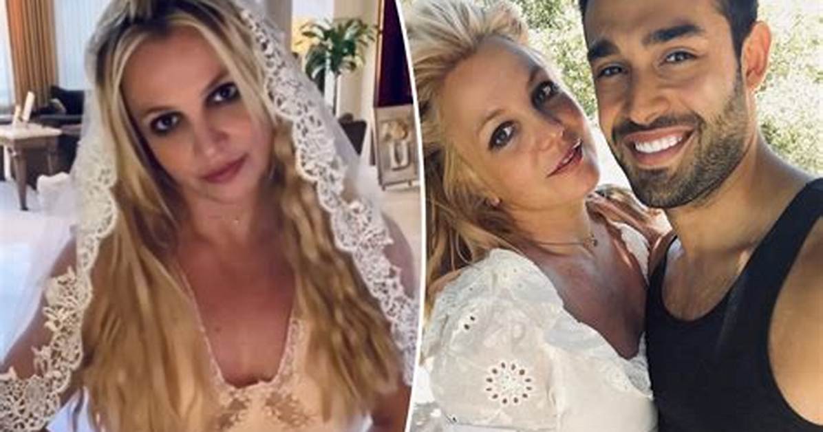Britney Spears Vacations in French Polynesia Amid Dad’s Illness – Hollywood Life