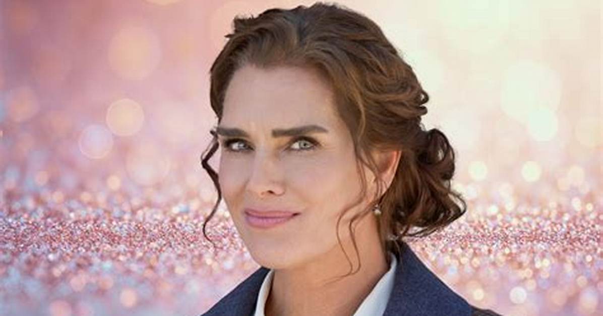 Brooke Shields, 56, Turns Heads in Skintight Black Latex Dress in Tribeca