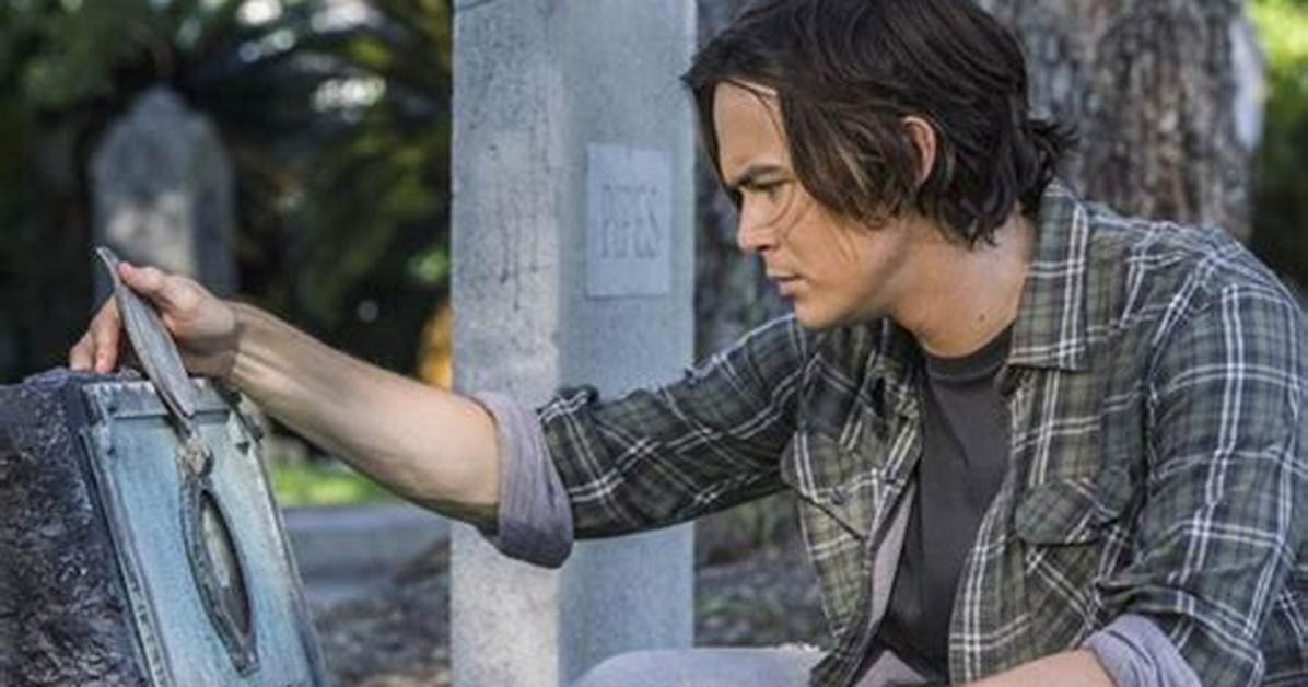 Caleb Discovers a Curse — Series Premiere Recap – Hollywood Life