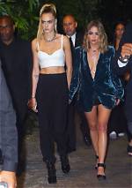 Cara Delevingne & Ashley Benson Seen Holding Hands in Paris — Pics – Hollywood Life