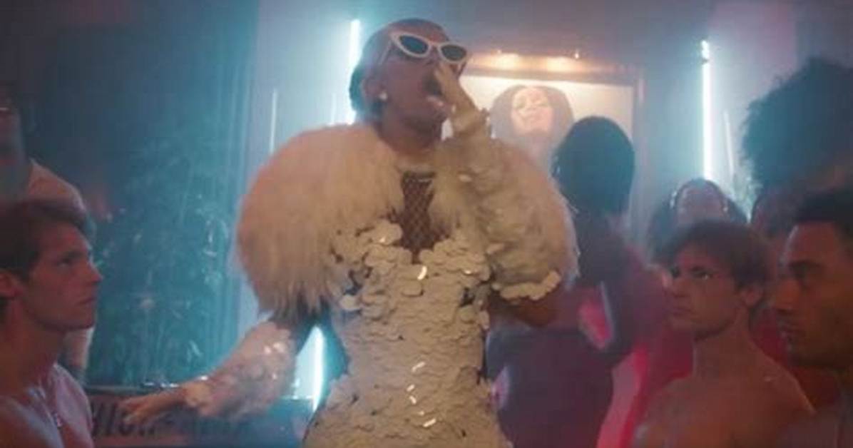 Cardi B’s ‘Bartier Cardi’ Video — Pics