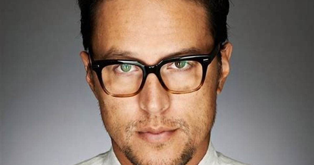 Cary Joji Fukunaga Height ·
