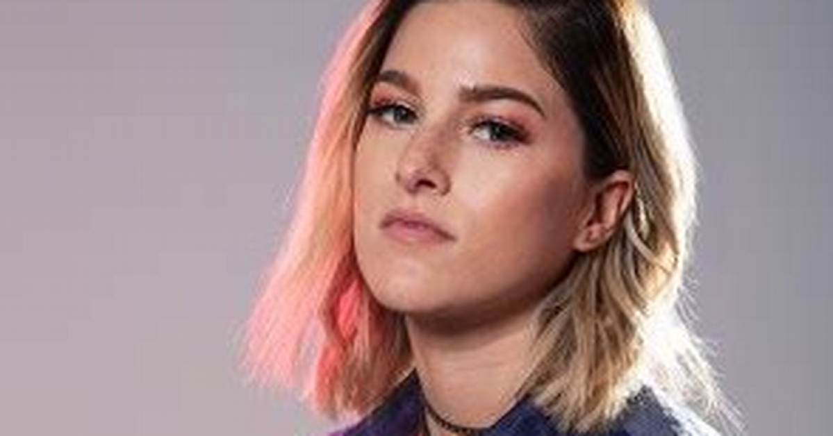 Cassadee Pope Celebrity Profile | Singer – ‘The Voice’ – Hollywood Life