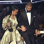 Celeb Kisses More Awkward Than Rihanna & Drake’s Vma Kiss — Pics
