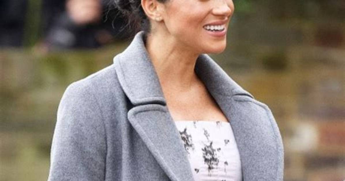 Celeb Moms Cradling Baby Bumps: Photos