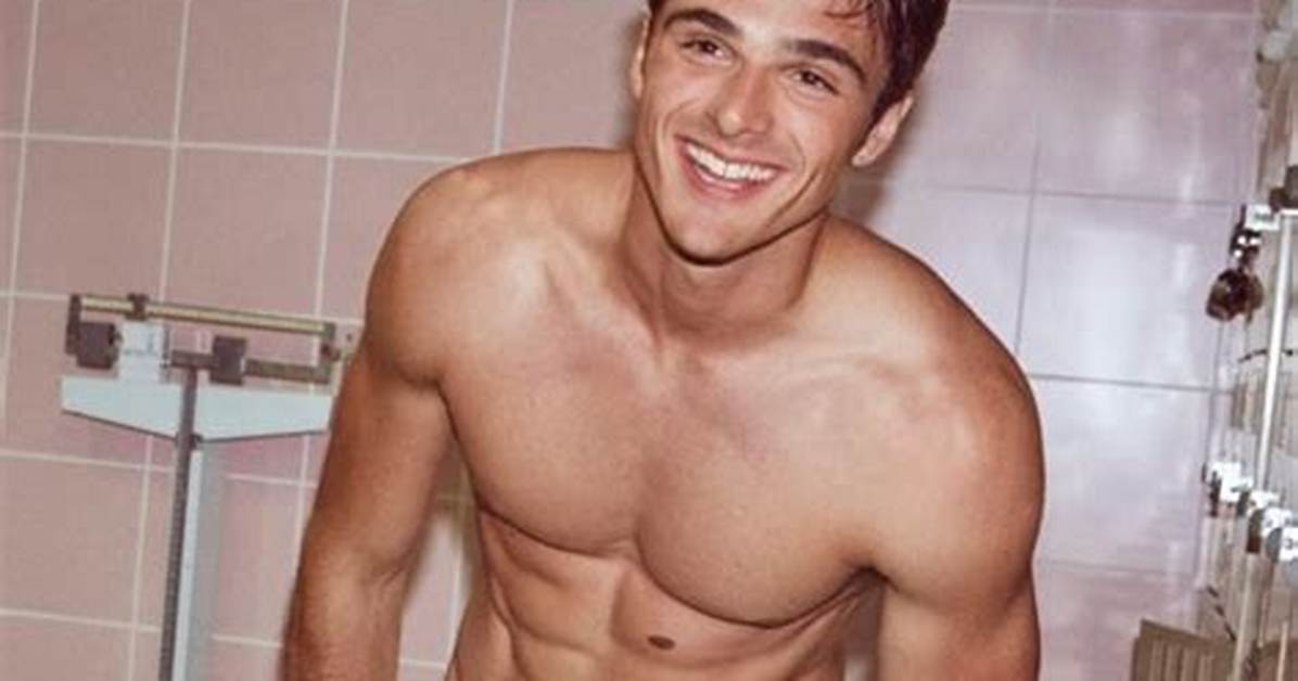 Celebrities Wearing Calvin Klein Underwear: Pics