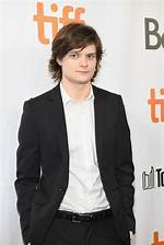Charlie Tahan- Bio, Wiki, Age, Height, Weight, Net Worth, Relationship ·