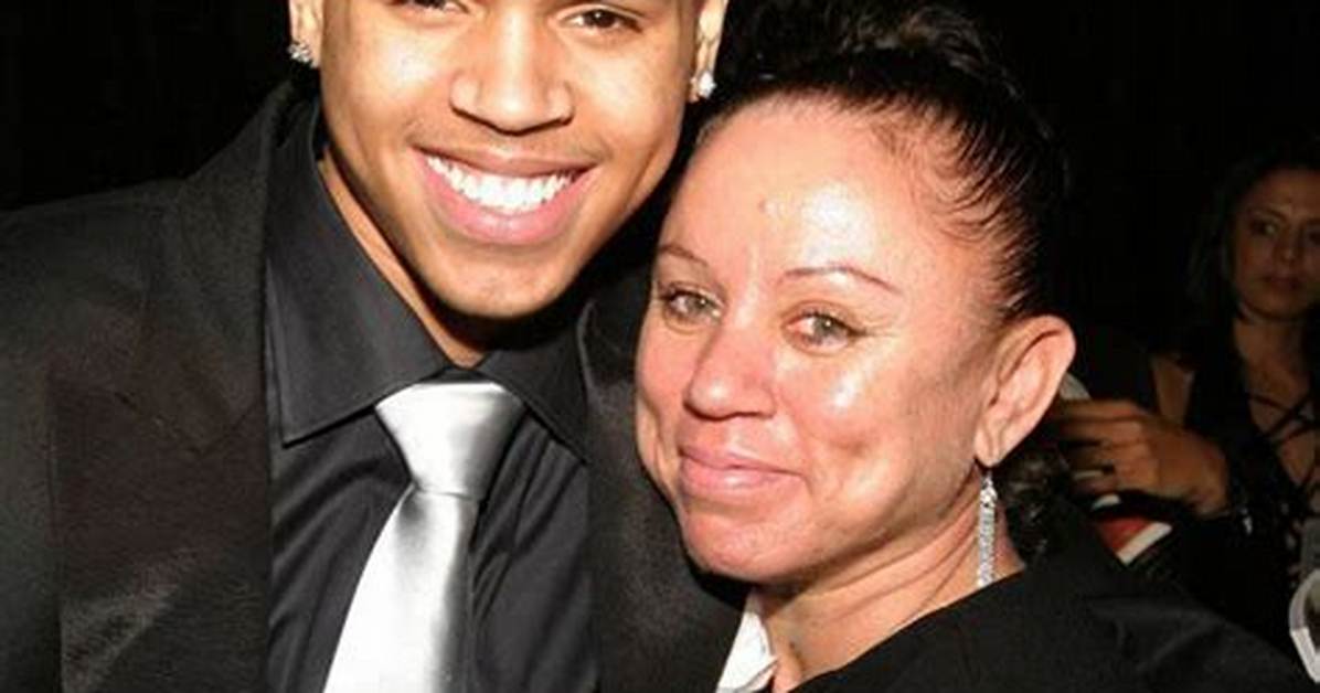 Chris Brown: Trying to Repair Relationship with His Mom in Rehab
