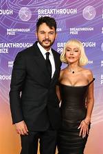 Christina Aguilera & Matthew Rutler Attend Red Carpet: Photos – Hollywood Life