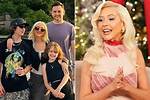 Christina Aguilera Reveals There’s ‘4 Places” She Can ‘Orgasm’ – Hollywood Life