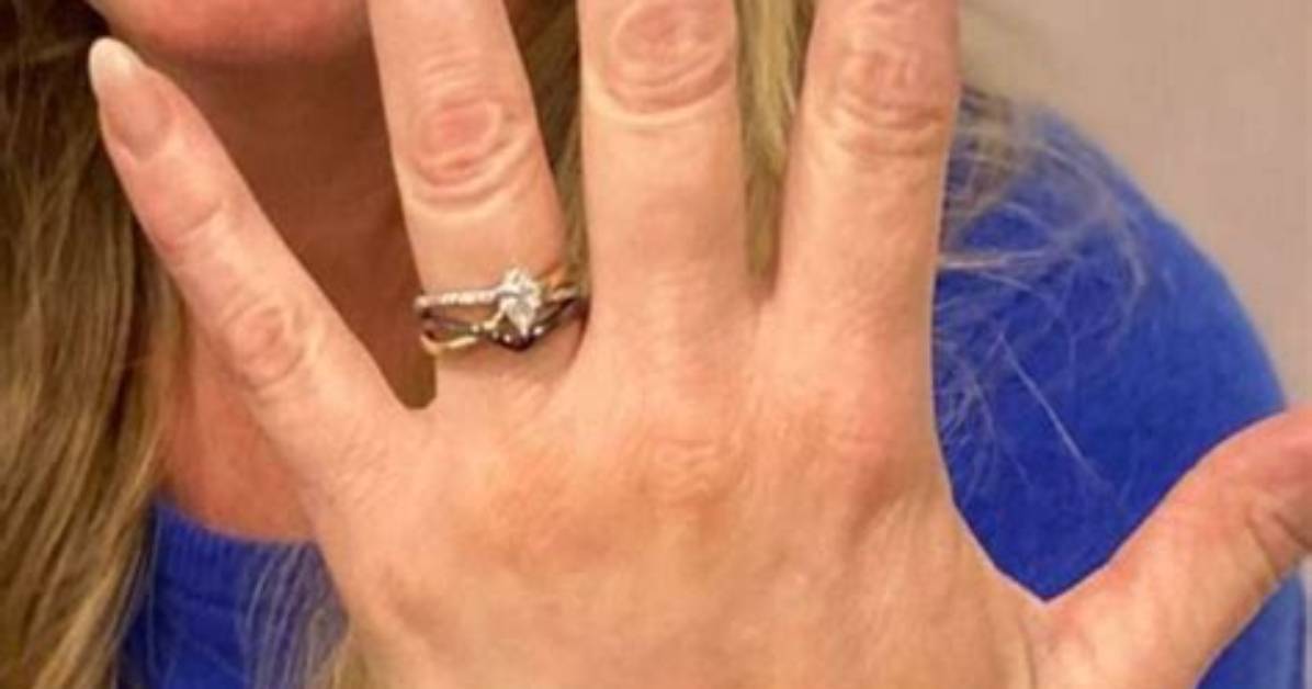 Christine Brown Shows Engagement Ring After David Woolley Proposal – Hollywood Life