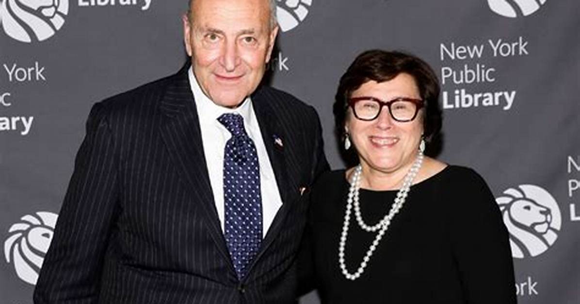 Chuck Schumer Wife: Iris Weinshall Parents, Age, Young, Net Worth, Family, Wiki, Daughters, Wedding, Salary
