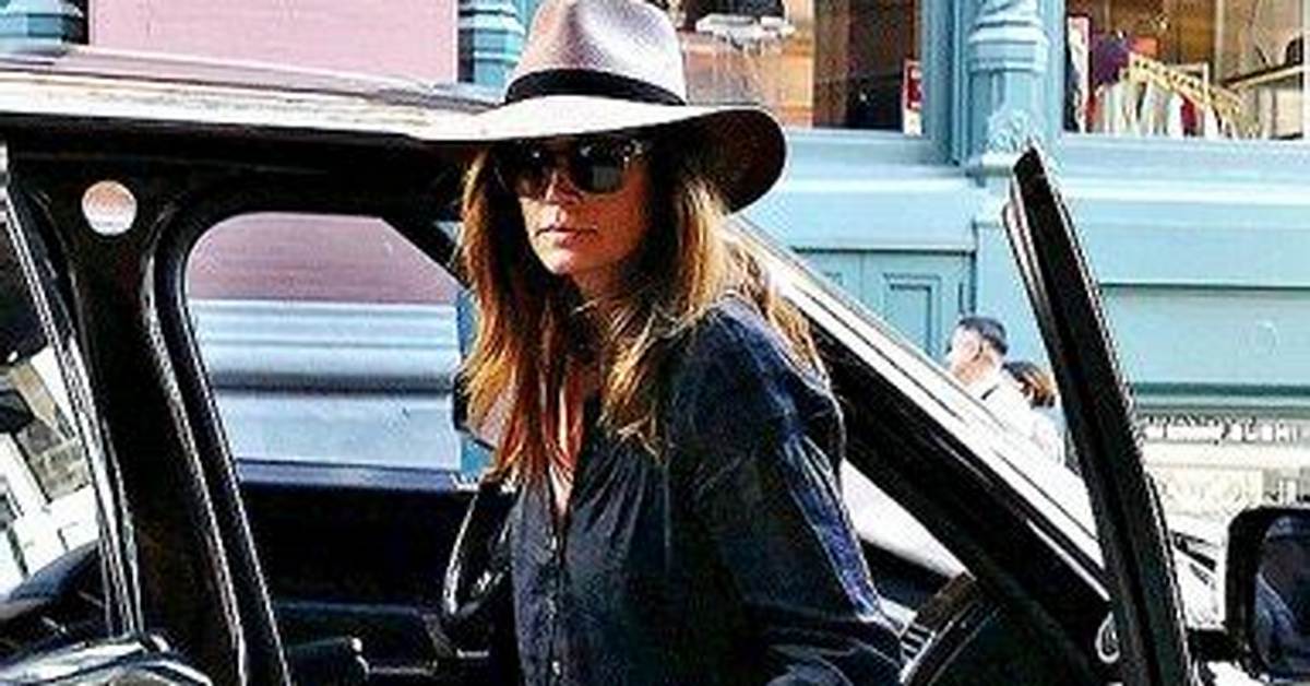 Cindy Crawford, 57, Rocks Tiny Daisy Dukes for a Photo Shoot in the Desert: See Pic